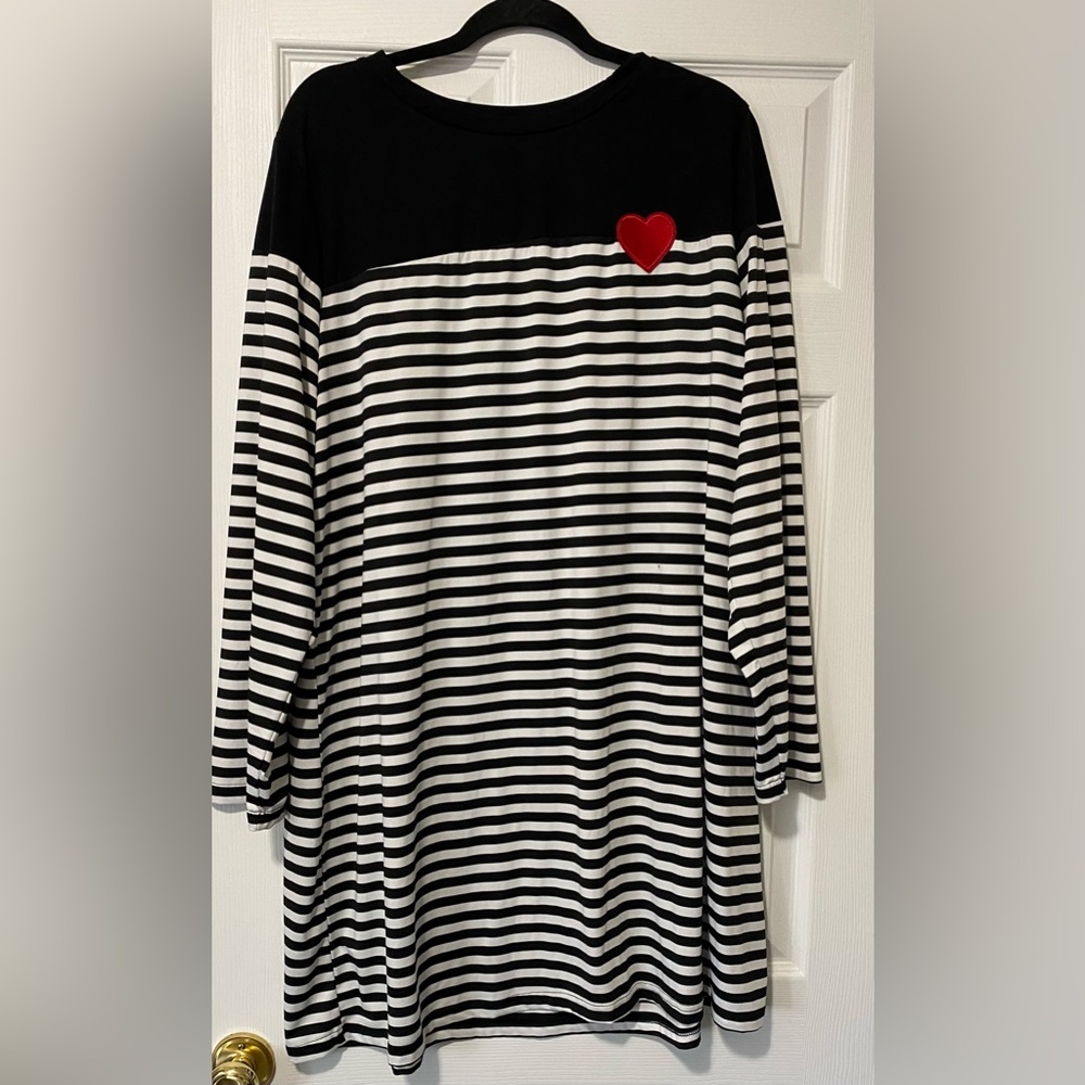 Light dress stripes and heart